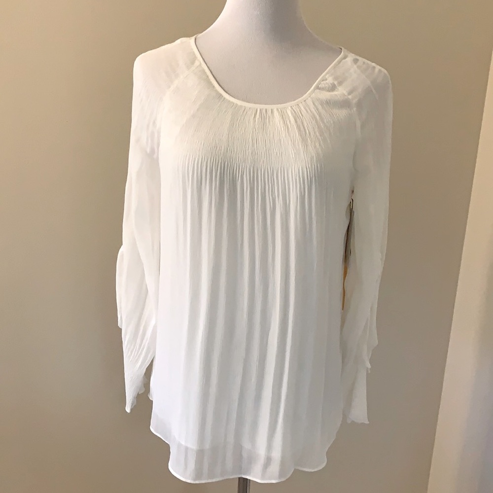 Gibson Latimer top